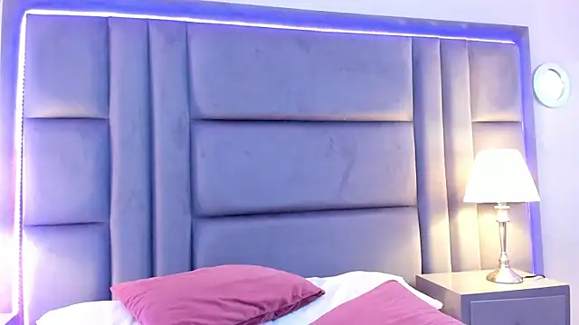 GabyMoreau webcam