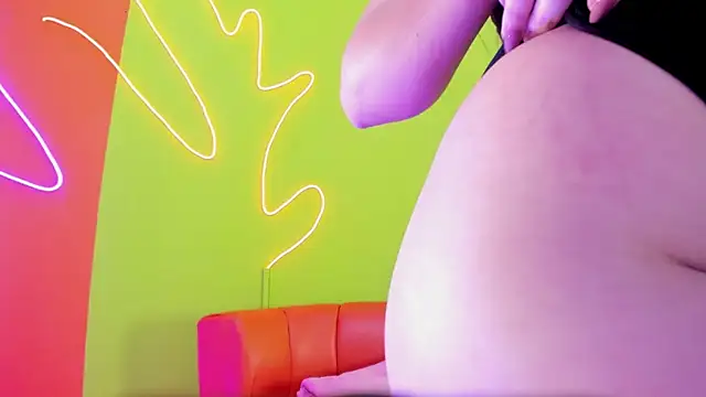 Ema_Isabella webcam