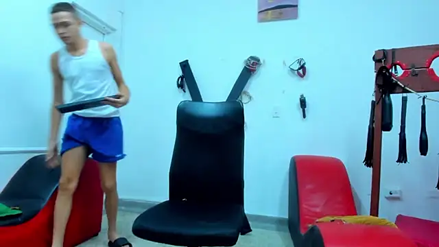 friends_lust_latin webcam