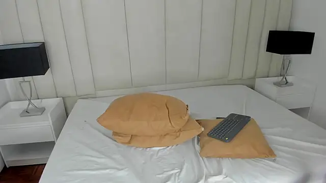 coralruiz - CoralRuiz's free webcam - UK Sex Cams