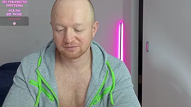 kevintyler69 live sex cam