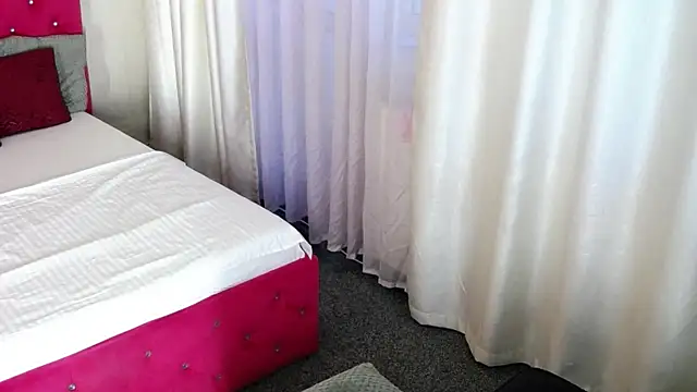FrancescaFay webcam