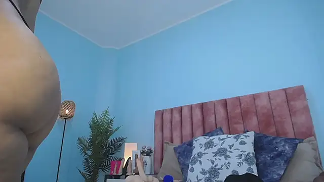nana_levy webcam