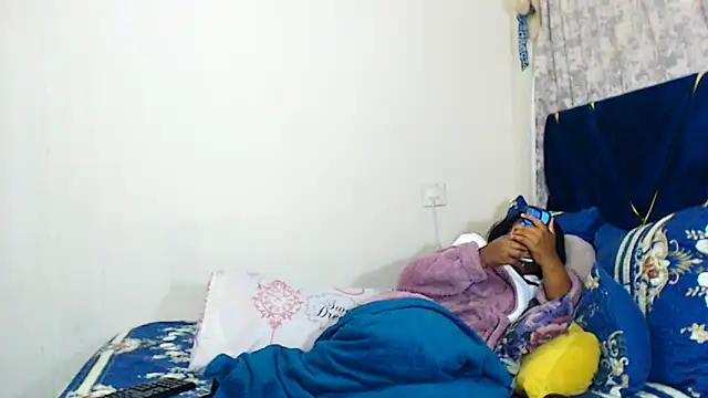 veronica1xxx - Offline