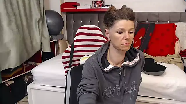 kellyterapy webcam