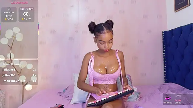 littleebonymommy