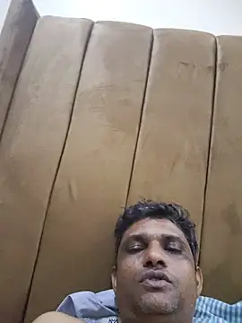 santhoshkannadaboy webcam