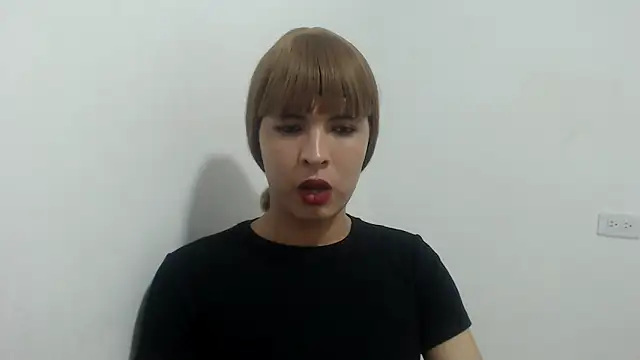 estefania224 webcam