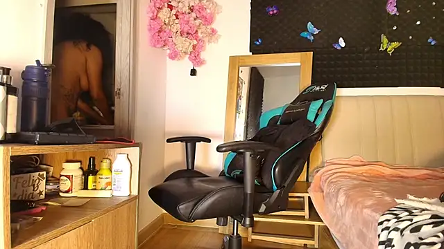 golden_goddess38 webcam