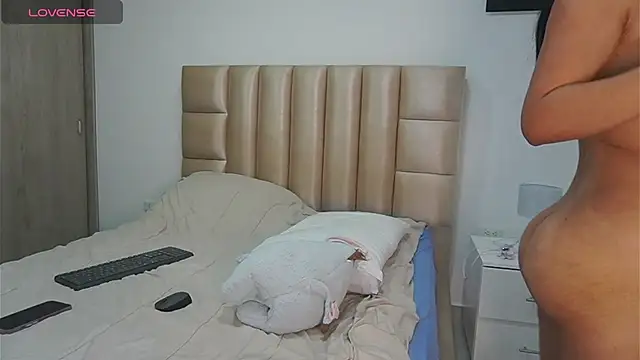 phiamat - Phiamat's free webcam - UK Sex Cams