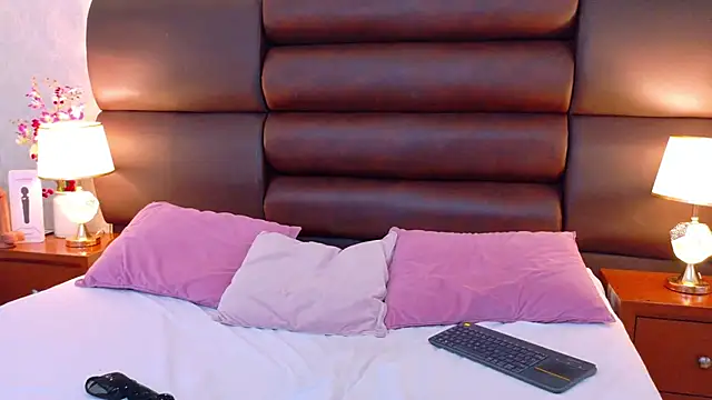 liahrose_ - LiahRose_'s free webcam - UK Sex Cams