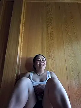 nin-anna - Nin-anna's free webcam - UK Sex Cams