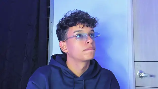 maxfrost1 (M twink) - hi max