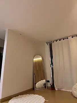 Sarah_cam06