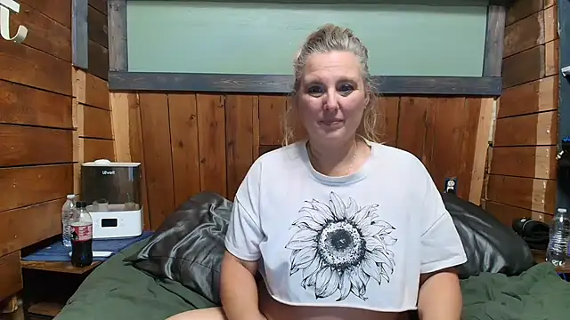 lisaxlovexxx - Lisaxlovexxx's free webcam