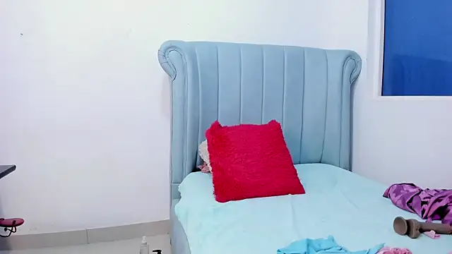 MatureHorny_70 webcam