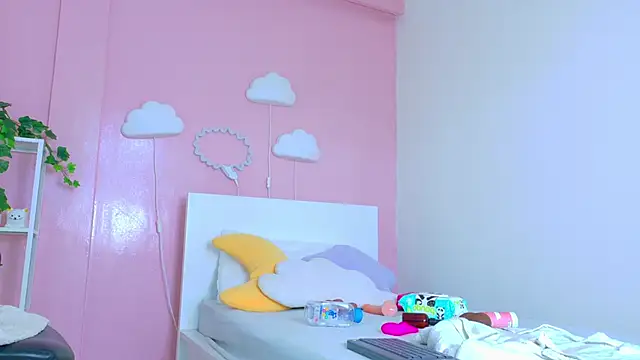 SeleneGibson__ webcam