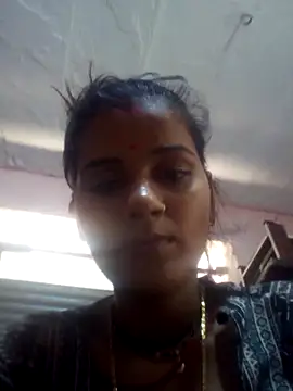 Raveena0990 webcam