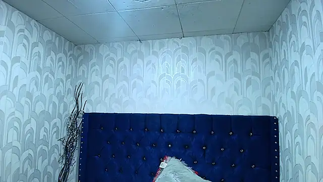 CarolineBrunx webcam