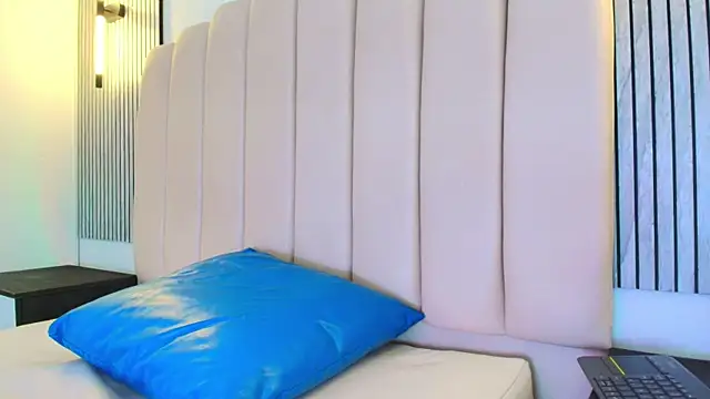 lian_cameron webcam