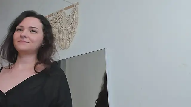 Camilla_Rowen webcam