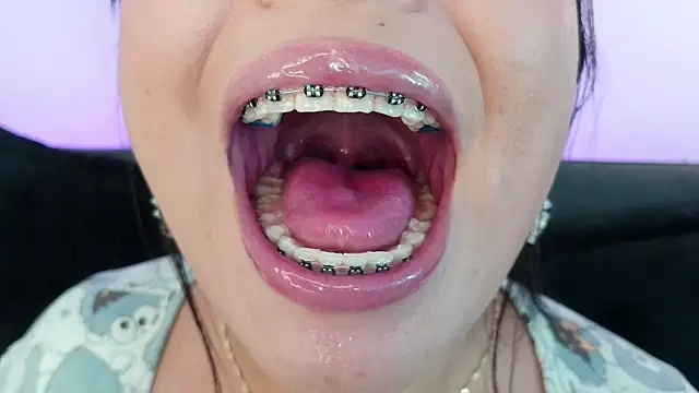 mia_roux1 webcam
