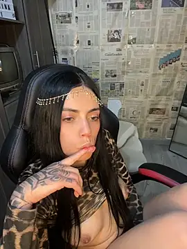 i_am_nina_ webcam