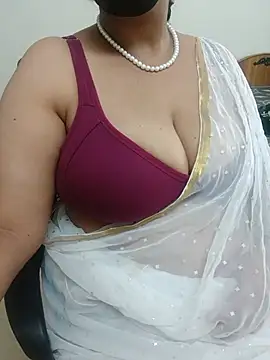 Tamil_aishu09 webcam