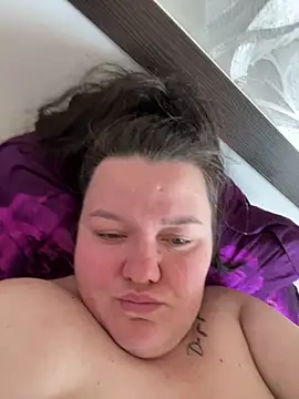 SunnyLeila2101 webcam