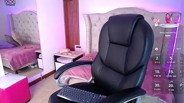 Elizabeth_Evans1 webcam