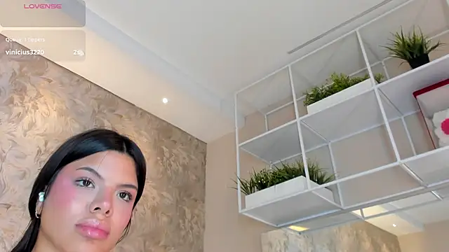 JadaKai webcam