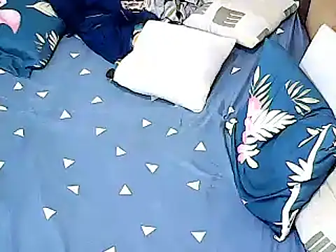 xxhottinybabe webcam