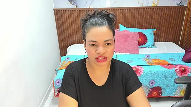 Cloe_35 webcam
