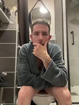exhibsexe (Ask my age) - Je me masturbe nu