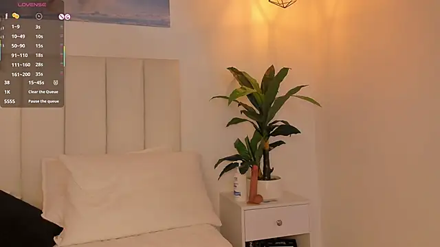 Megan_Brunette2 webcam