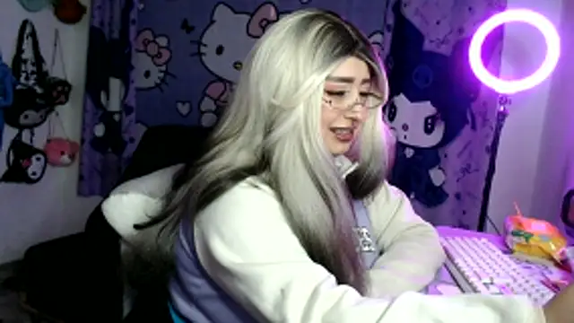 lussyevans24 webcam
