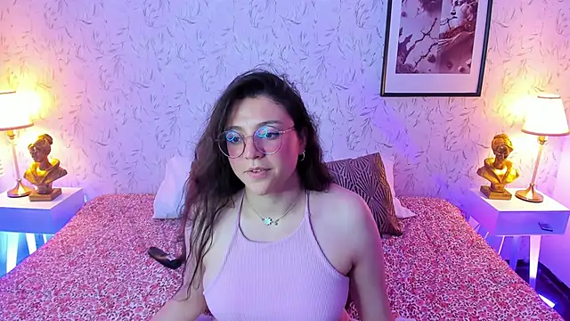 Angelie_Rosebrm webcam