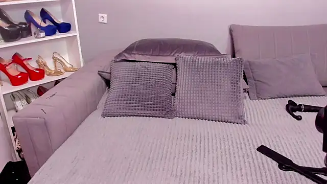 Jullia_Moor