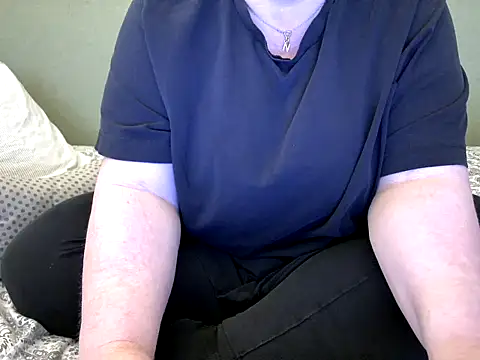 MarthaBriest webcam