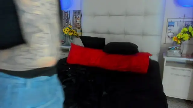 celestestars - Celestestars's free webcam - UK Sex Cams