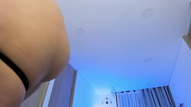 NikaVelvet1 webcam