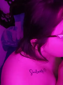 Watch daphneev live on EroticFlix - High definition streams