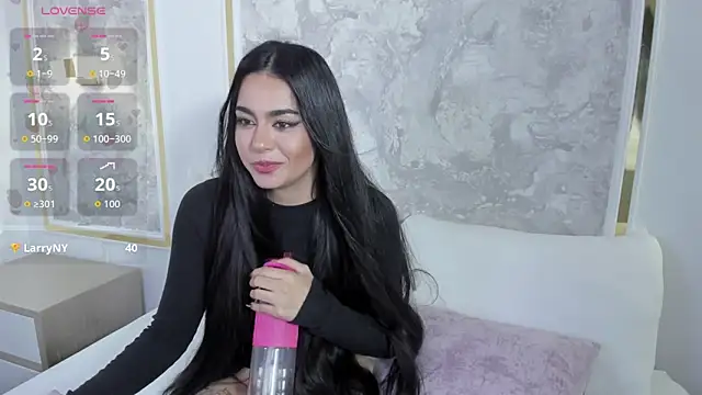 elara_bloom_ webcam