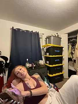 ThornsandHoney webcam