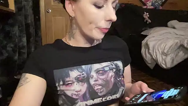 TeenyDoll - Offline
