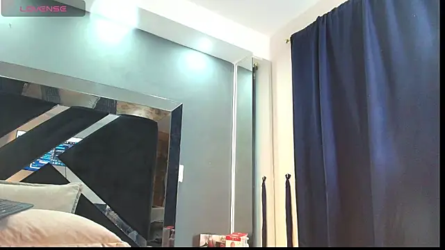 Adara_Ferrara webcam