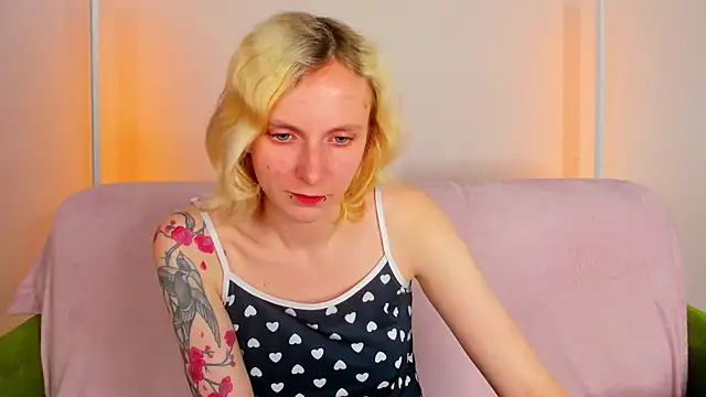 LikiLips webcam
