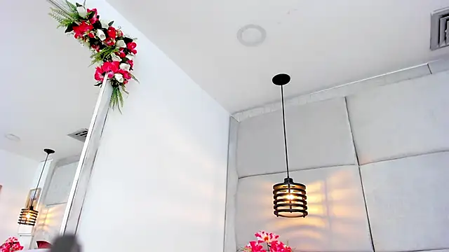 IvonneOwen webcam