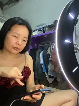 Ivy_Trix2 webcam