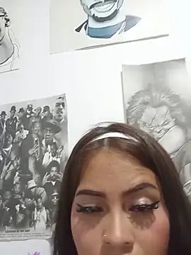 Cloe_pink1 webcam
